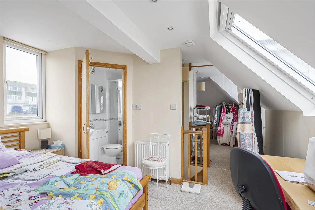 Edinburgh Road, Seaford, photo 16