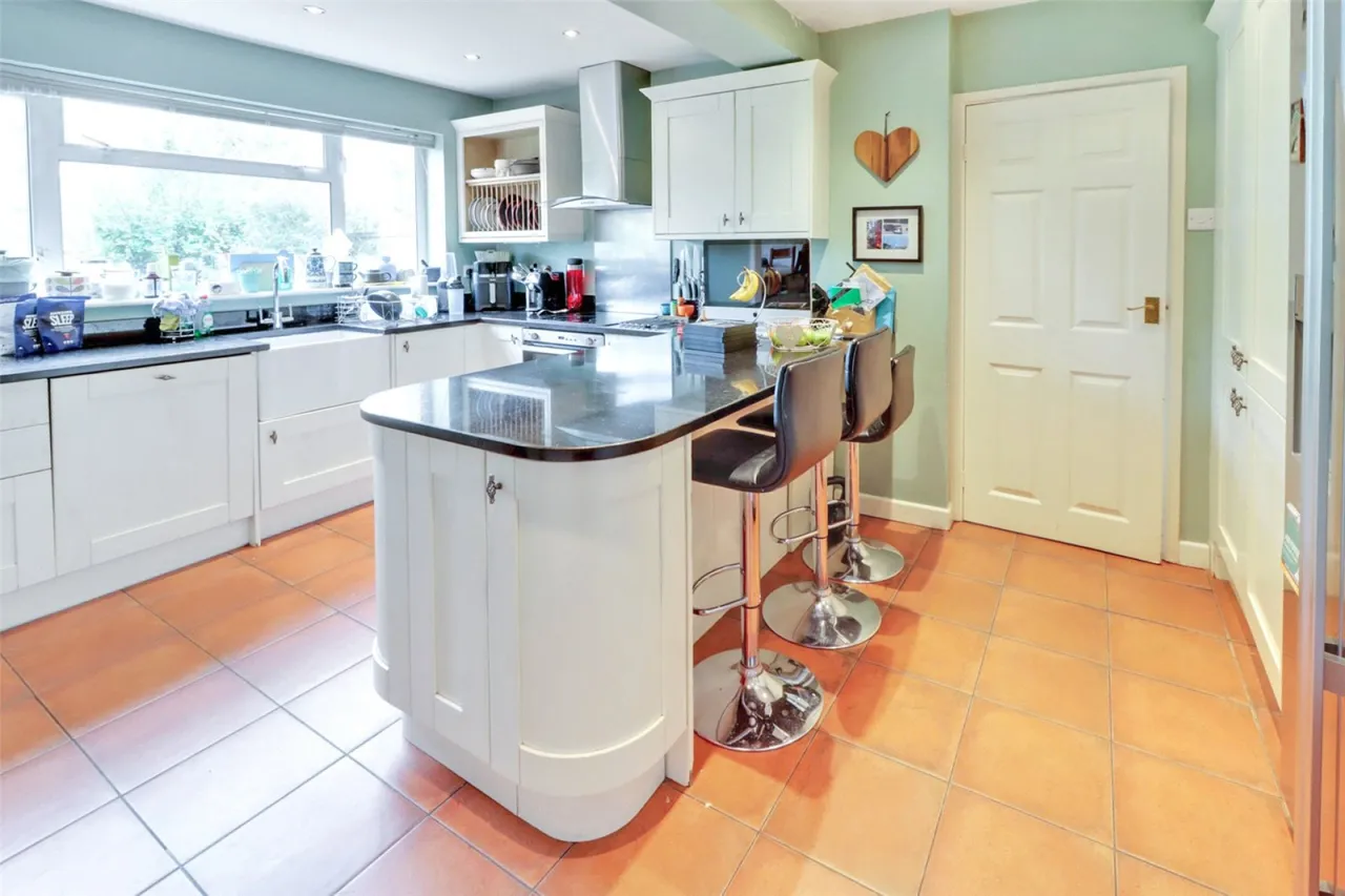 Church Road, Earley, RG6, photo 8