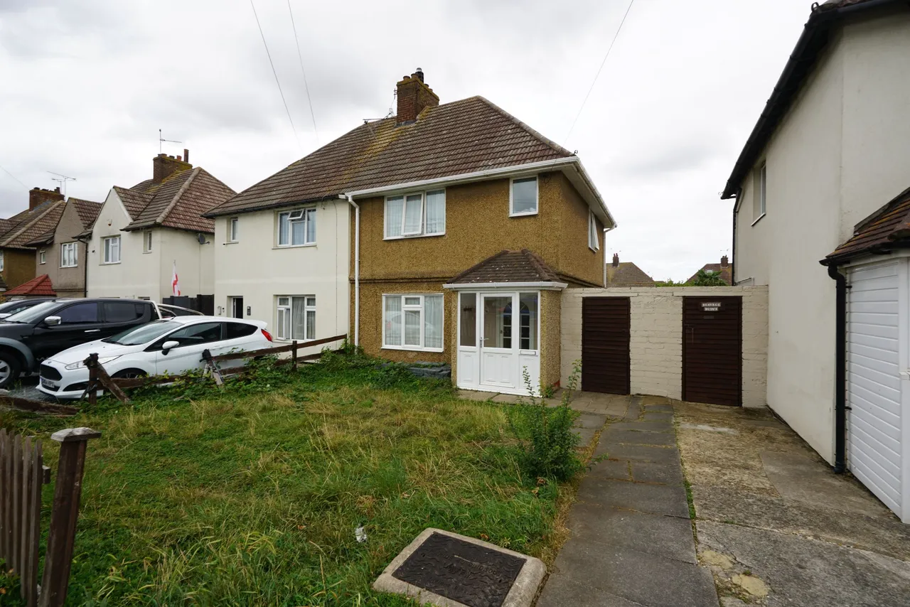 Manor Road, Tilbury, Essex, RM18 8XR, photo 12