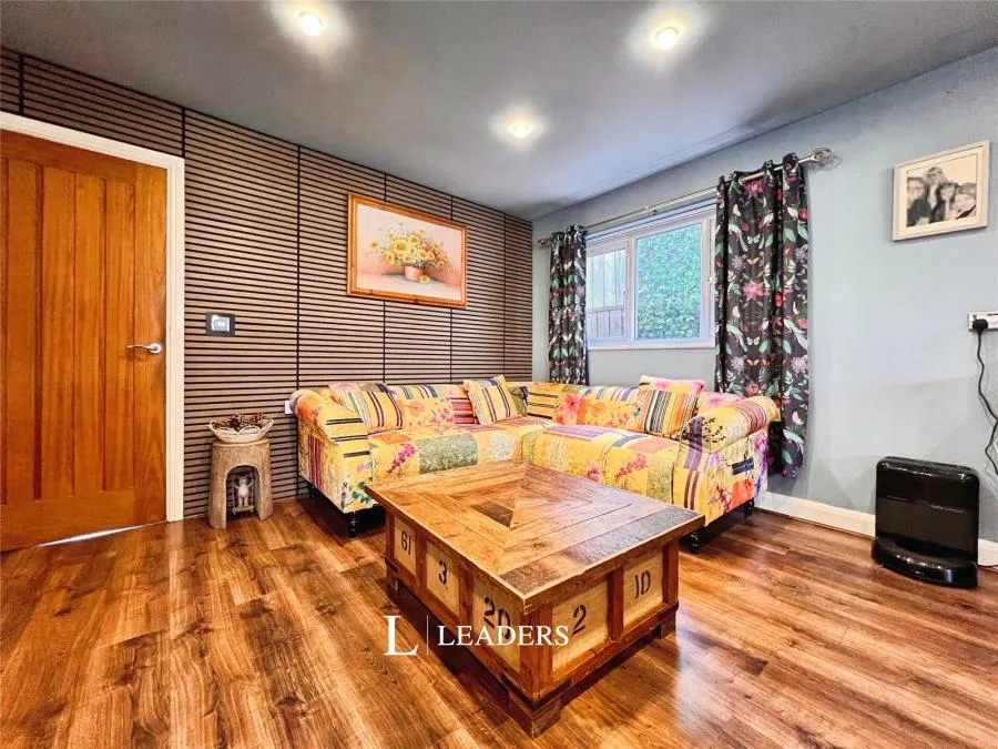 Trowell Road, Wollaton, NG8, photo 6