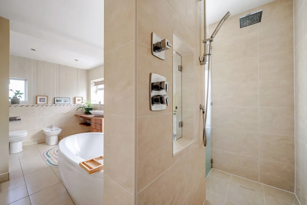 Viewlands Mount, Menston, LS29, photo 13