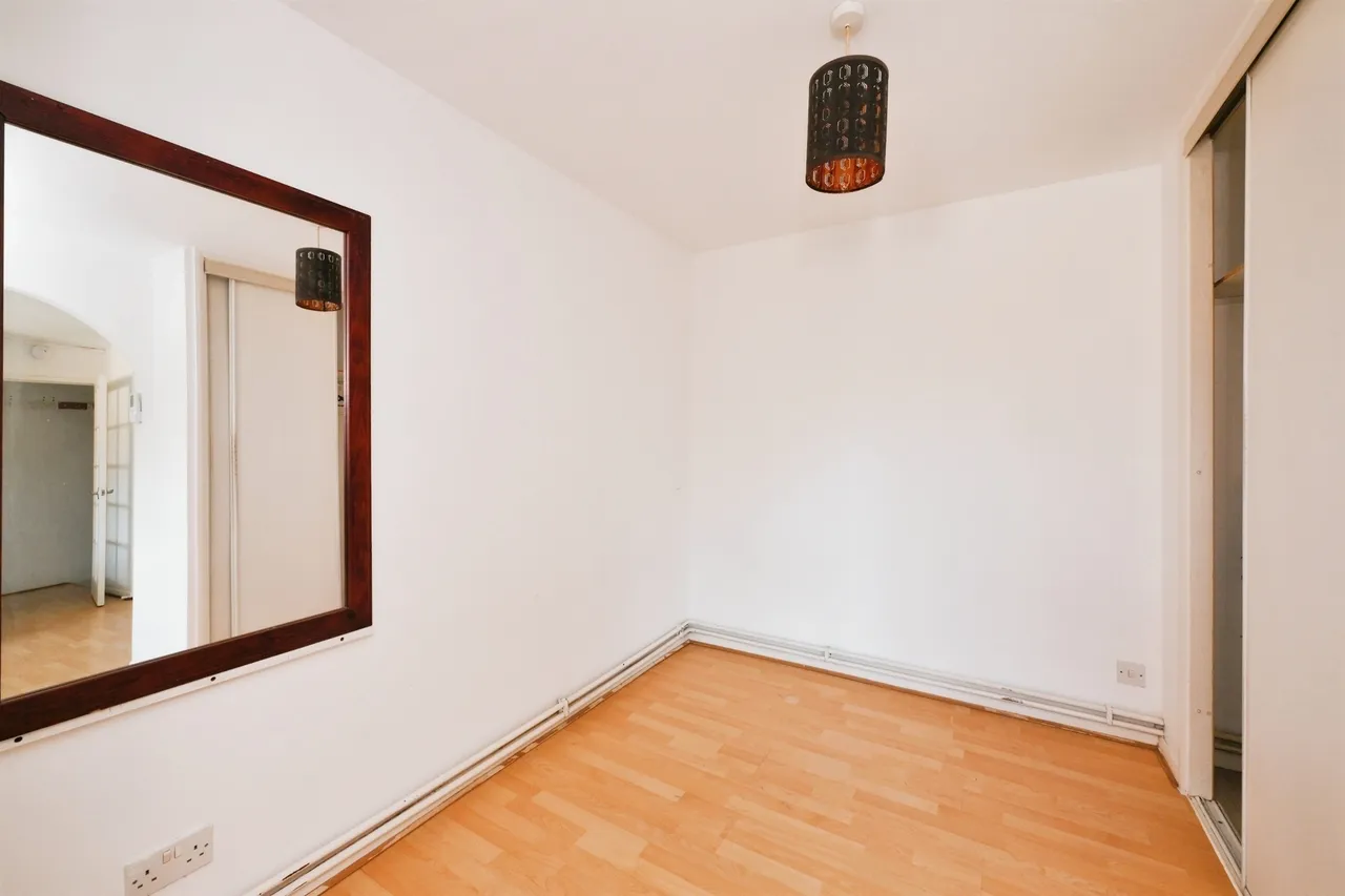 Parrotts Field, Hoddesdon, photo 9