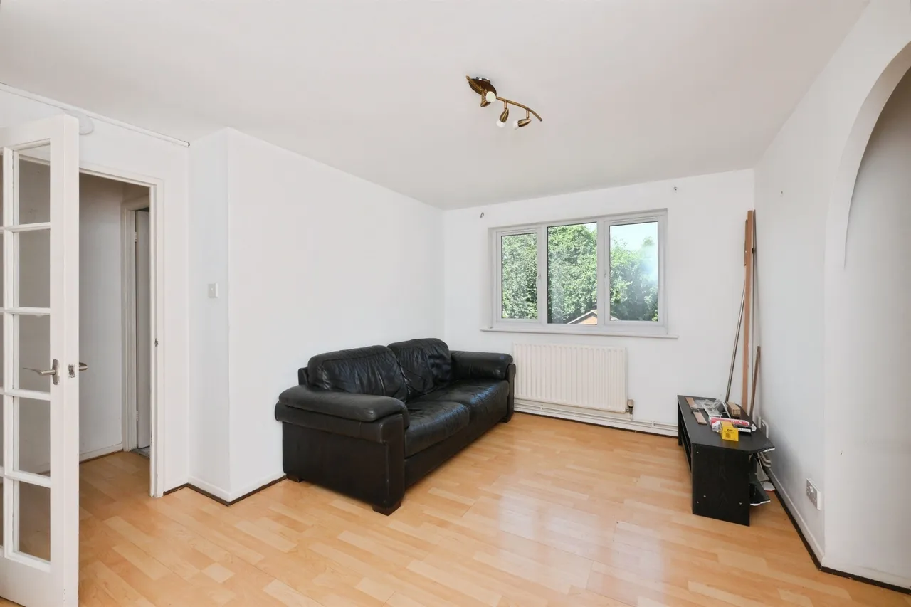 Parrotts Field, Hoddesdon, photo 10