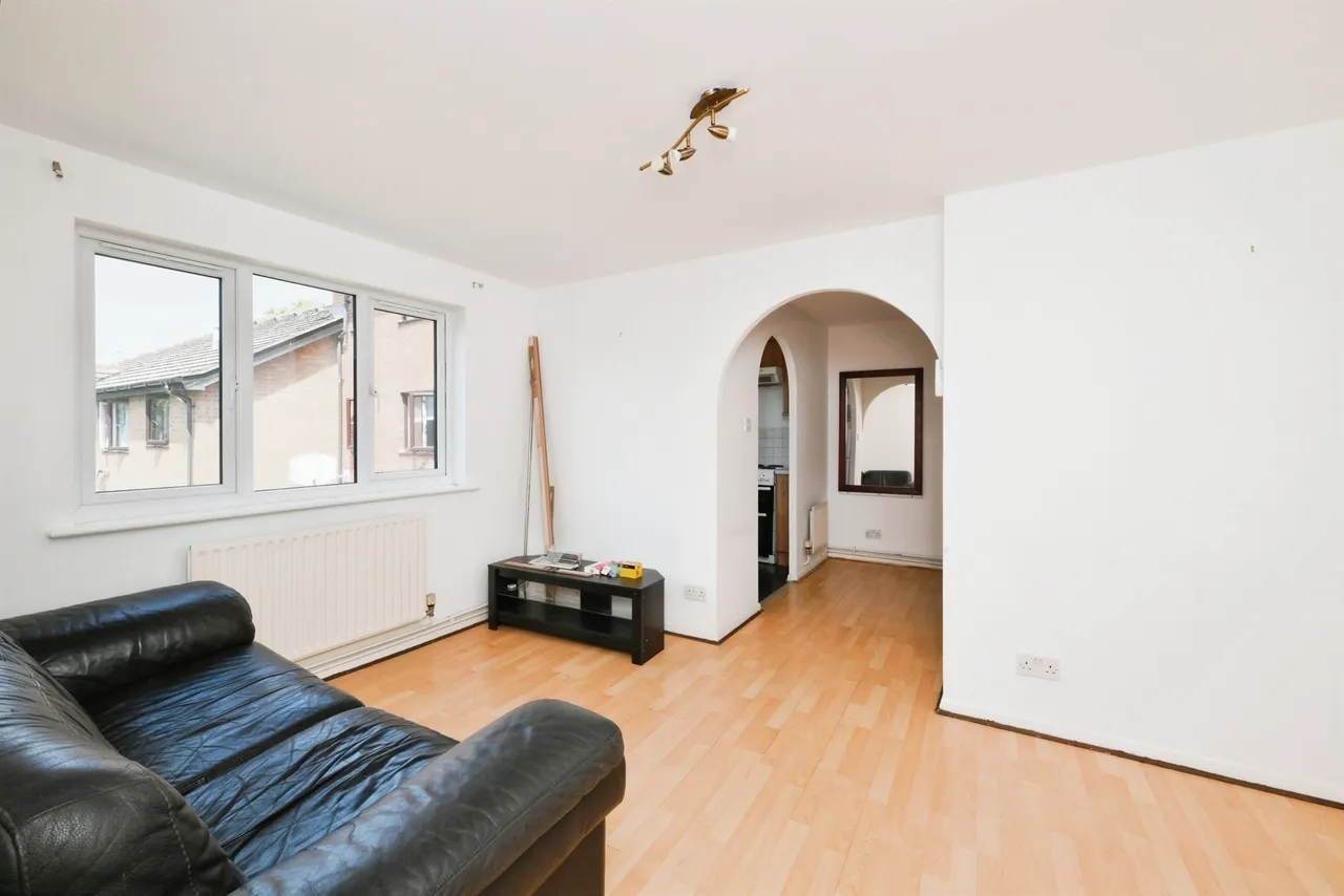 Parrotts Field, Hoddesdon, photo 11