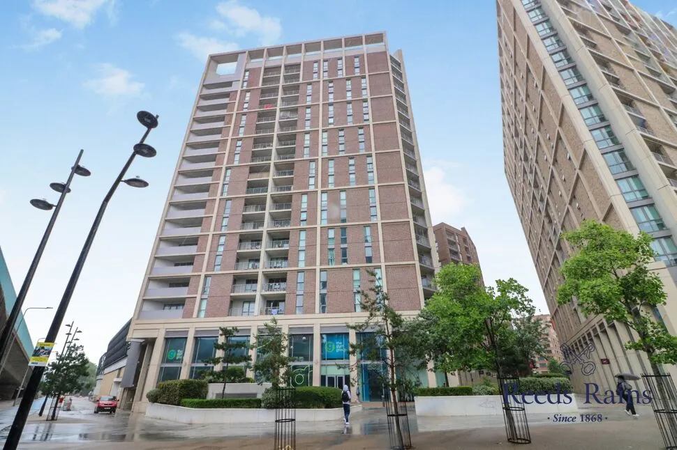 Terry Spinks Place, London, E16, photo 4
