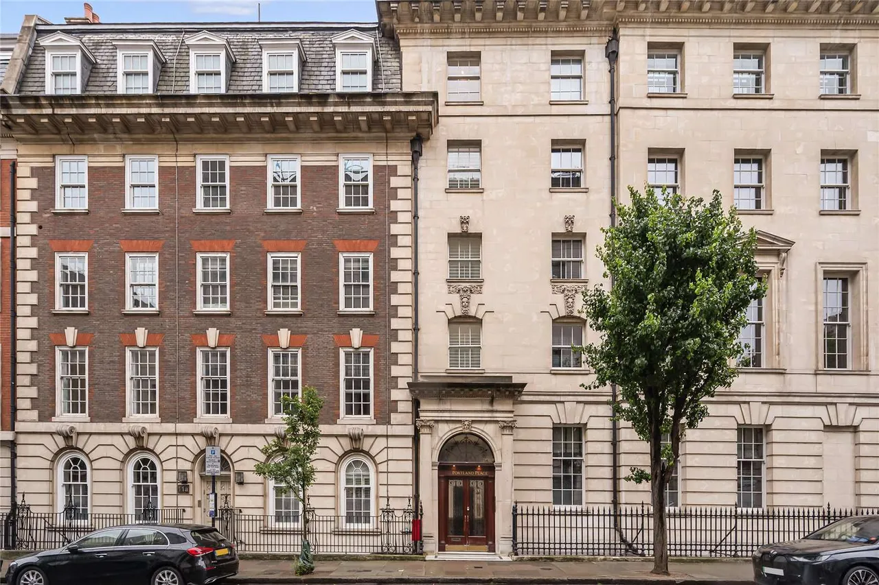 Portland Place, London, W1B, photo 2