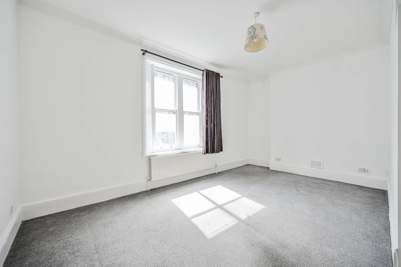4 St James's Court, 81 Fore Street, London, photo 4