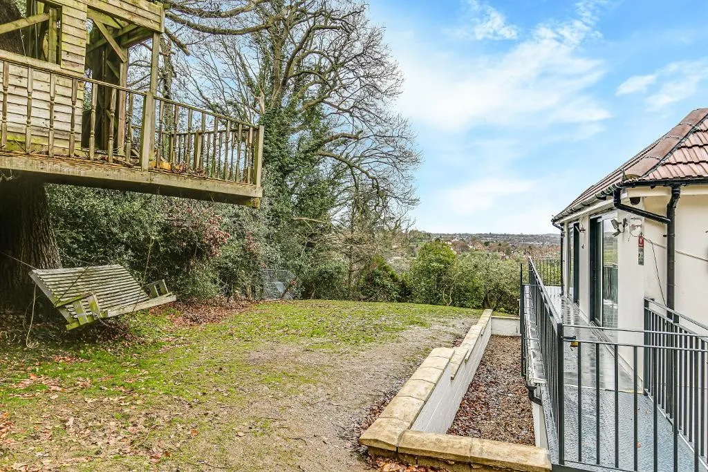 High Beech, South Croydon, photo 31