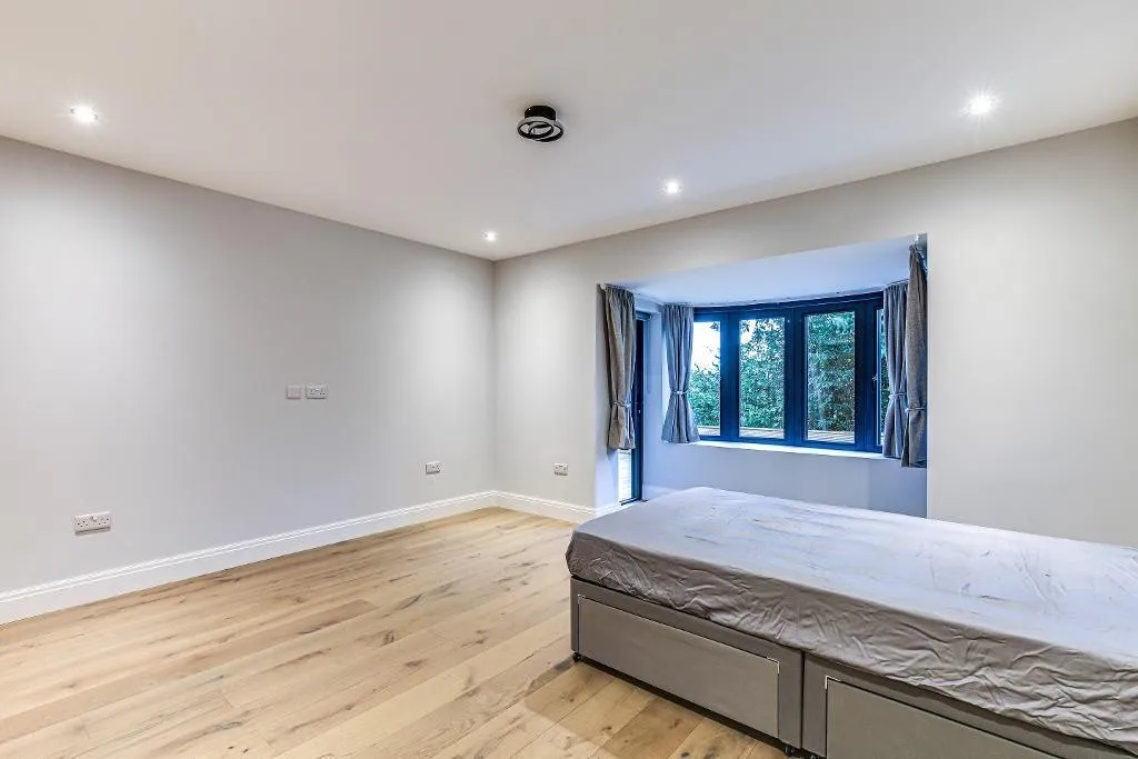 High Beech, South Croydon, photo 18