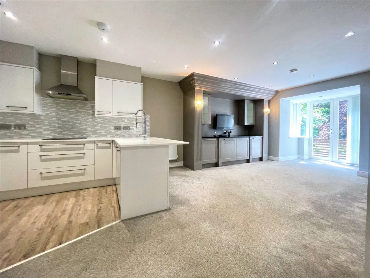 Stratton Place, Stratton, GL7, photo 2