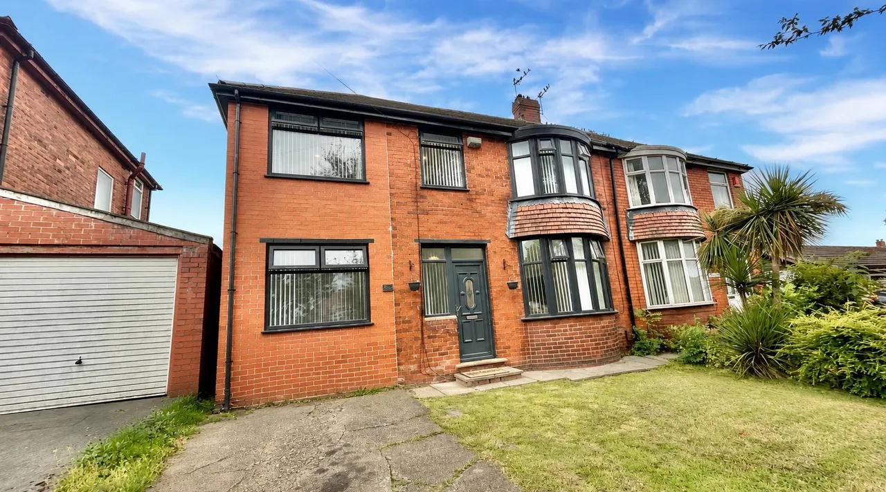 5 bed house for sale, Broadway, Chadderton, OL9