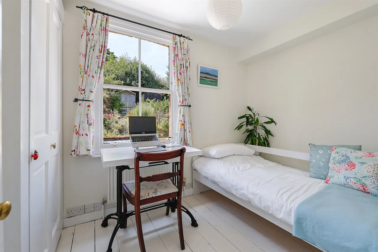 Harrowgate Gardens, Dorking, RH4, photo 6