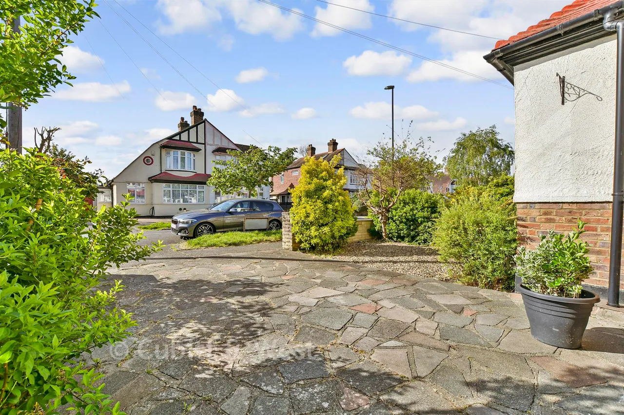 Stoneleigh Park Avenue, Shirley, CR0, photo 7
