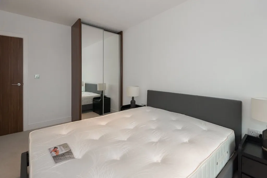 Longfield Avenue, Ealing, W5, photo 8