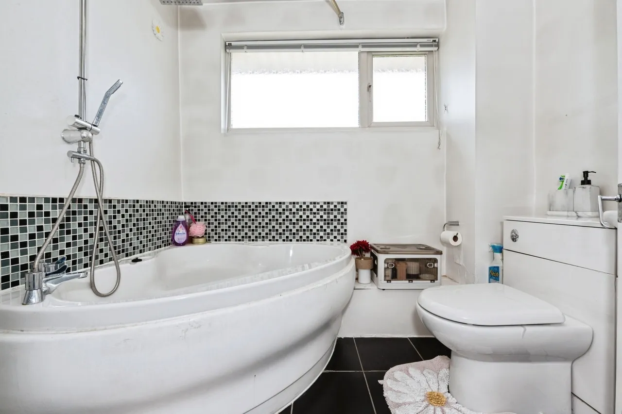 Solway, East Tilbury, Tilbury, Essex, RM18, photo 19