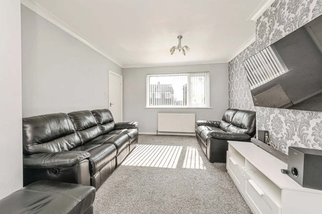 Pateley Crescent, Huddersfield, photo 6