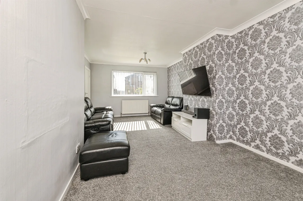 Pateley Crescent, Huddersfield, photo 5
