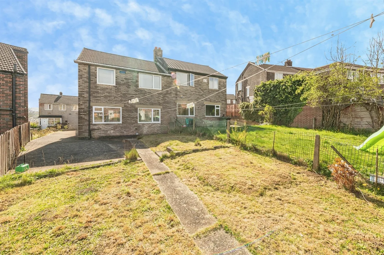Pateley Crescent, Huddersfield, photo 12