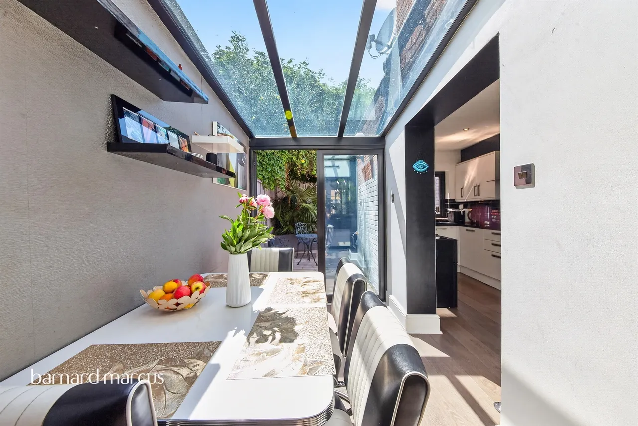 Summers Row, London, N12, photo 14