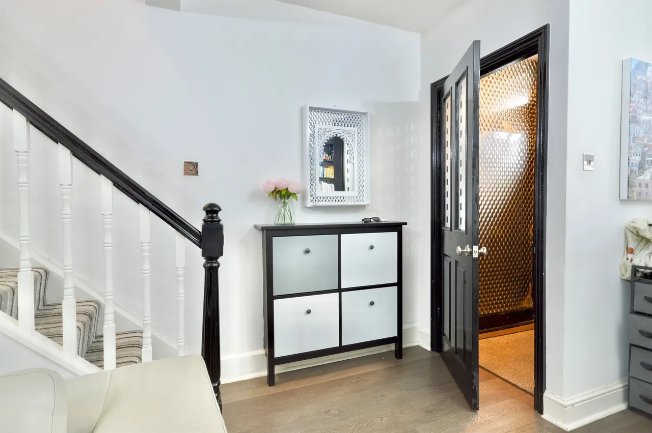 Summers Row, London, N12, photo 7