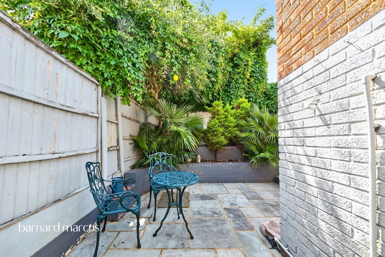 Summers Row, London, N12, photo 5