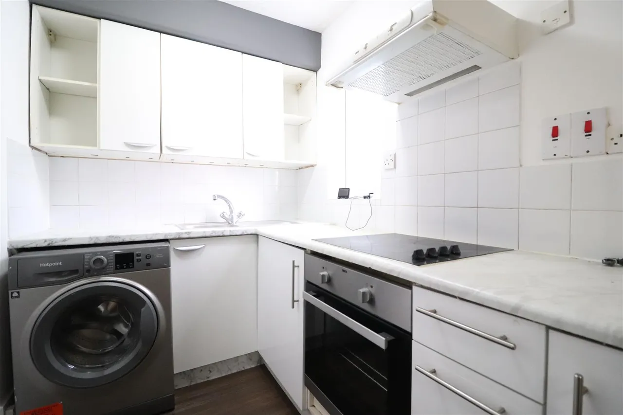 Harp Island Close, London, NW10, photo 4