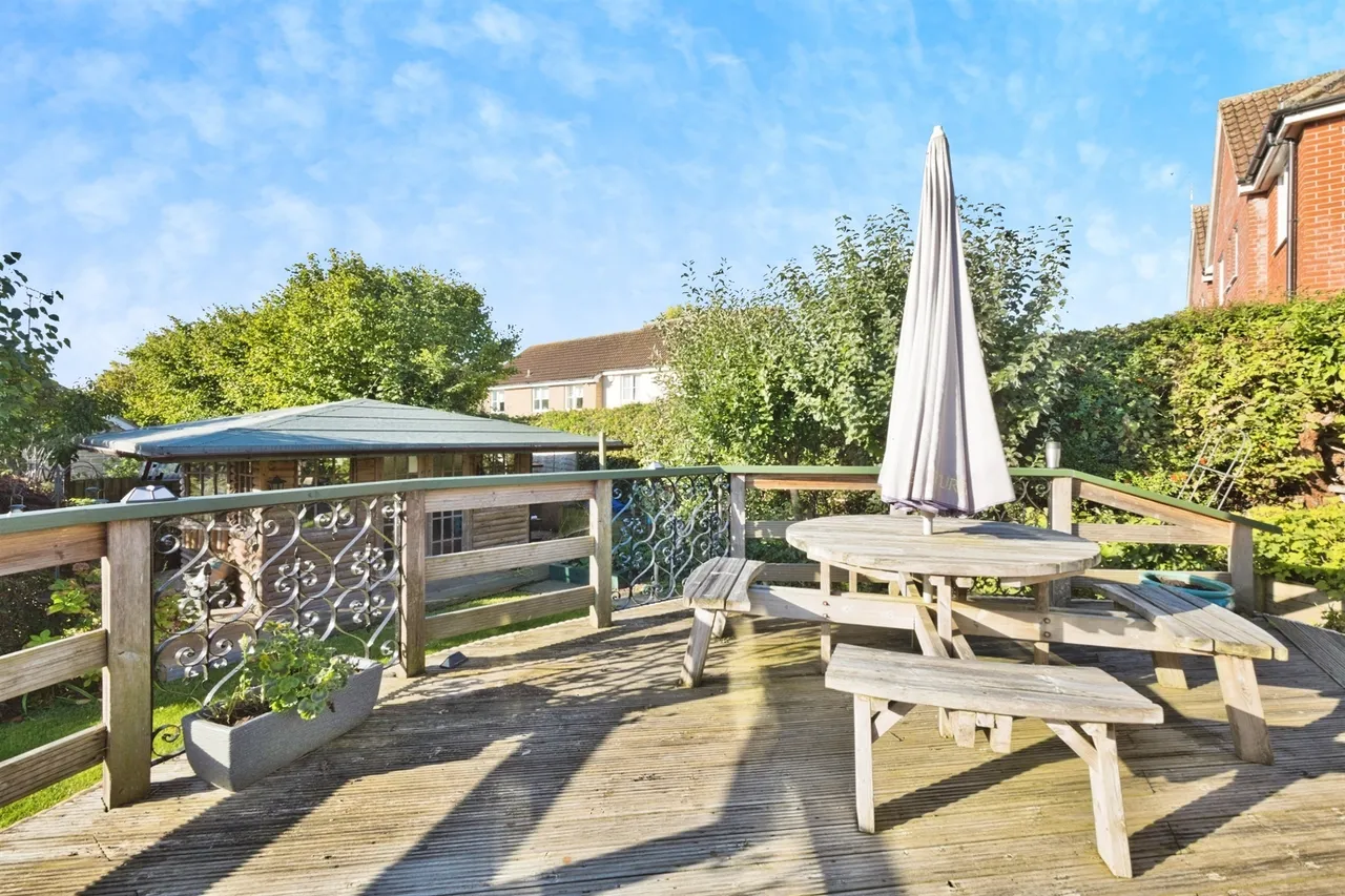 Elizabeth Way, Chard, TA20, photo 17