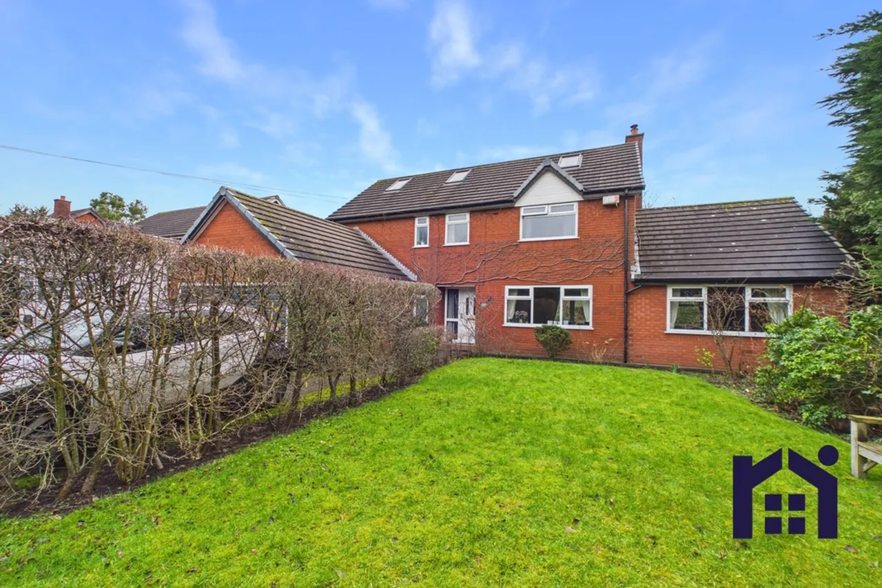 5 bed house for sale — Wigan Road, Euxton, Chorley, PR7 6JH