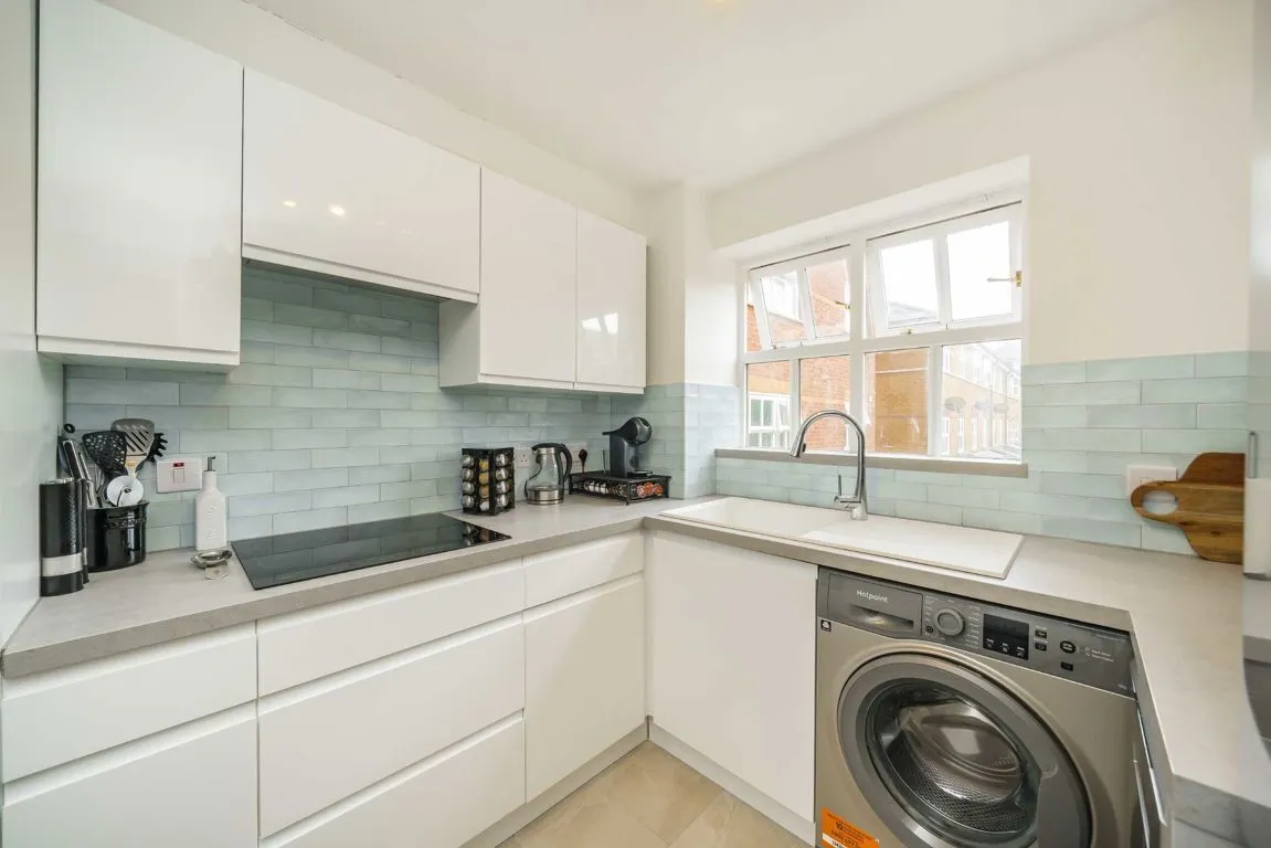 Massingberd Way, SW17, photo 3