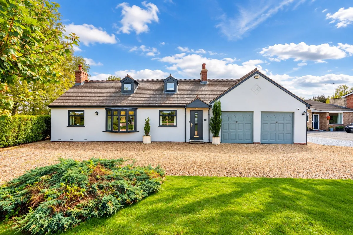 3 bed house for sale, Rushden, NN10