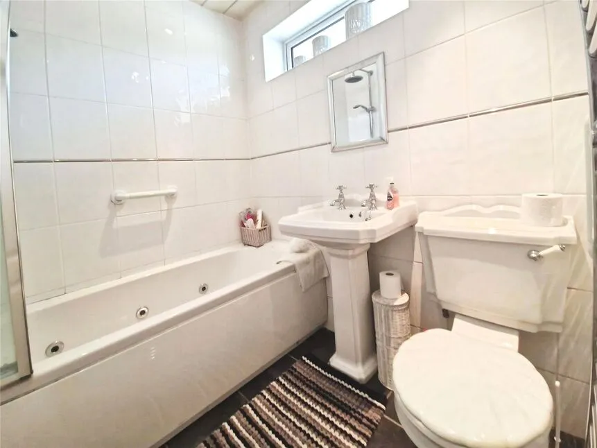Chalfont Drive, Worsley, Greater Manchester, M28, photo 7