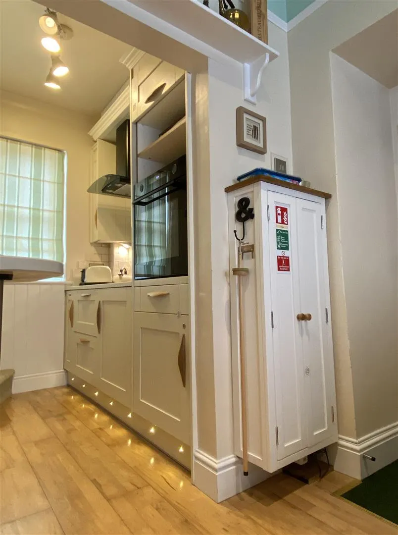 Bridewell Street, Devizes, SN10, photo 5