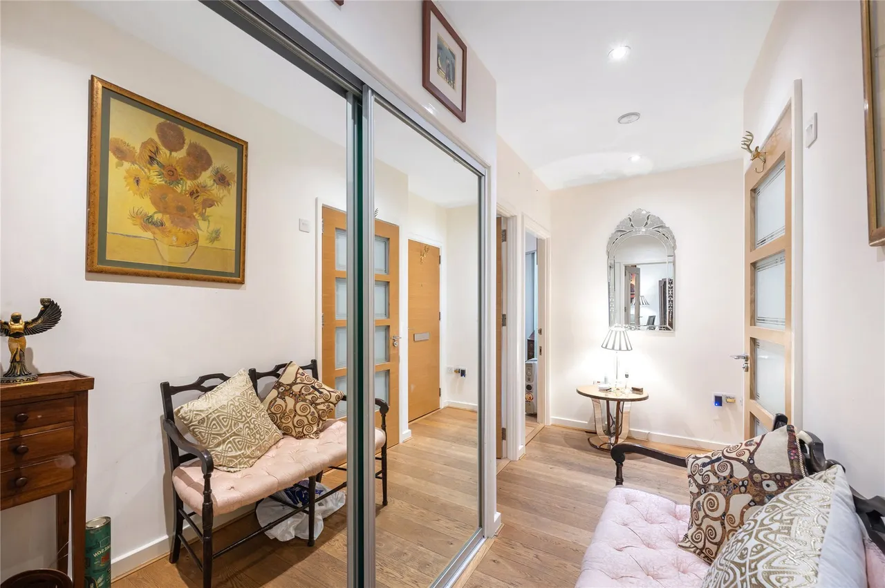 Wendle Square, Battersea, SW11, photo 10