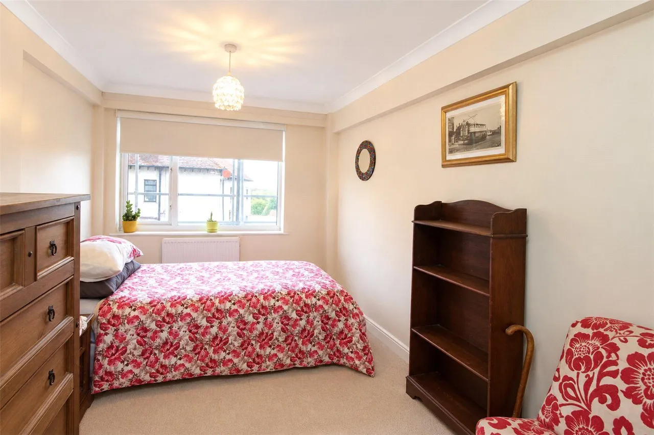 Grand Drive, Leigh-on-Sea, SS9, photo 8