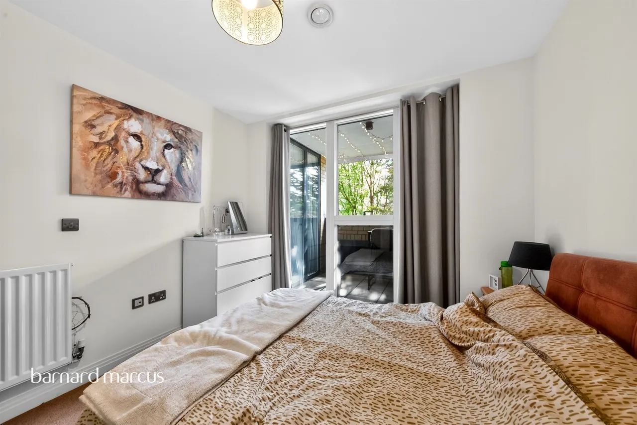 Quayle Crescent, London, photo 5