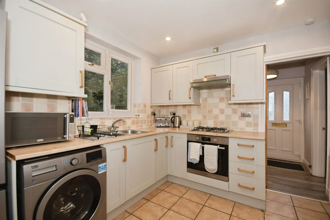 Butts Road, Bakewell, photo 6