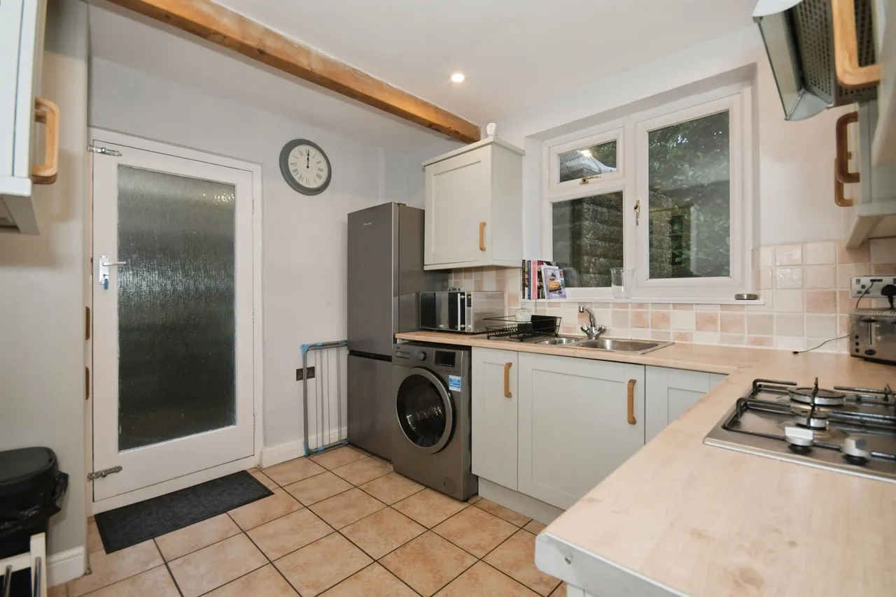 Butts Road, Bakewell, photo 7