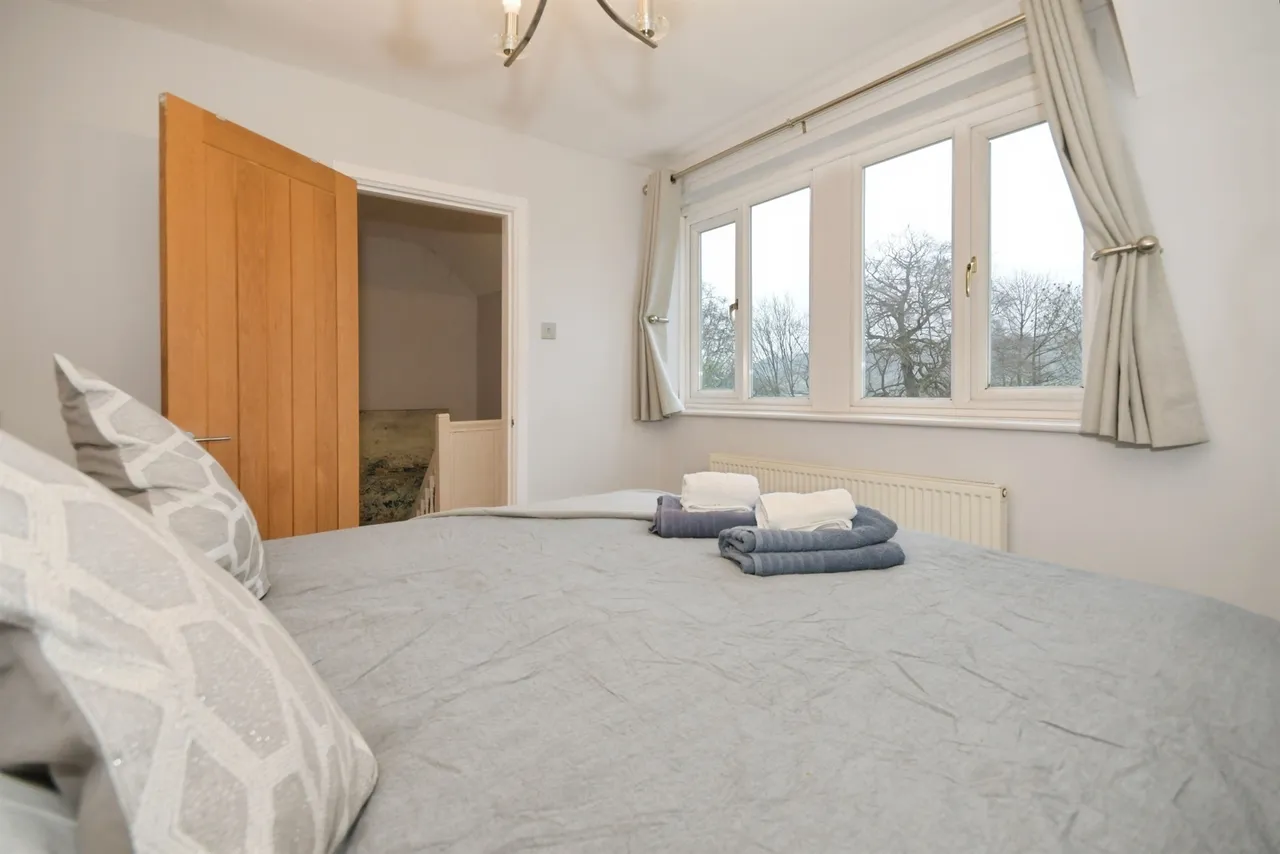 Butts Road, Bakewell, photo 9