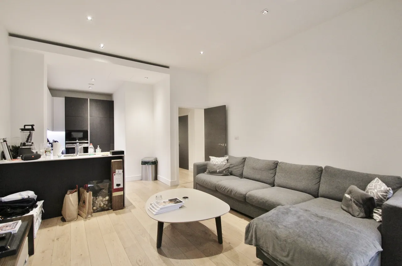 Kew Bridge Road, Brentford, TW8, photo 3