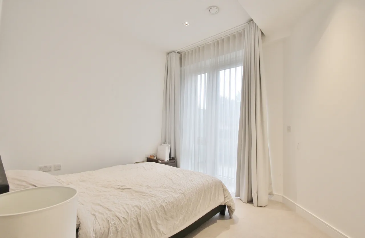 Kew Bridge Road, Brentford, TW8, photo 9