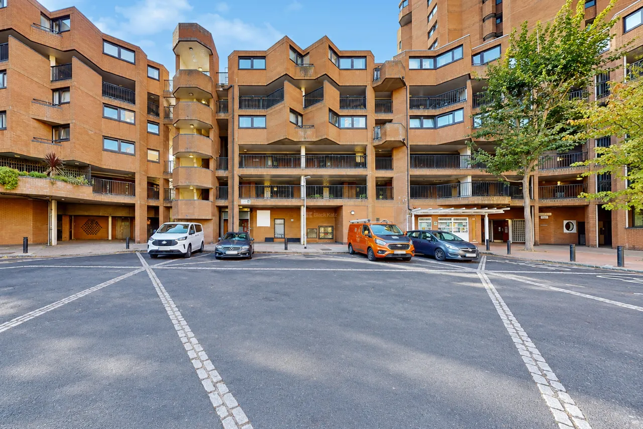 2 bed property to rent, World's End Estate, Ashburnham Tower World's End Estate, SW10