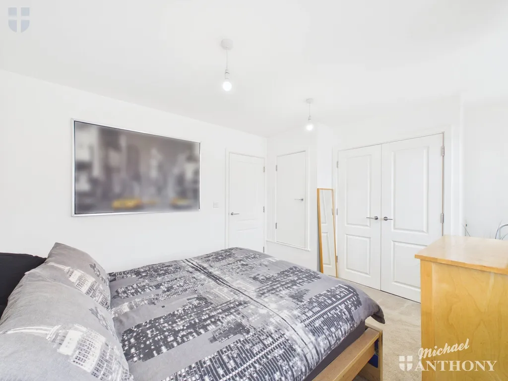 Honeysuckle Place, Weston Turville, HP22, photo 6