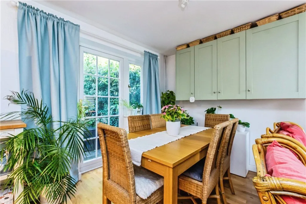 Stafford Road, Caterham, Surrey, CR3, photo 6