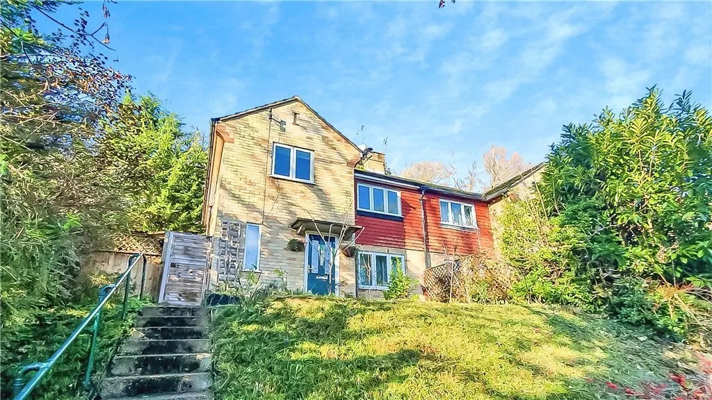 3 bed house for sale — Stafford Road, Caterham, Surrey, CR3