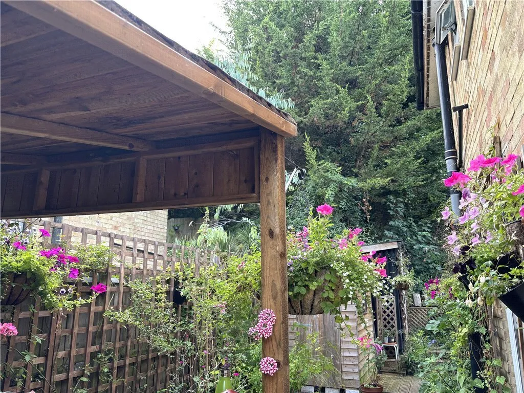Stafford Road, Caterham, Surrey, CR3, photo 15