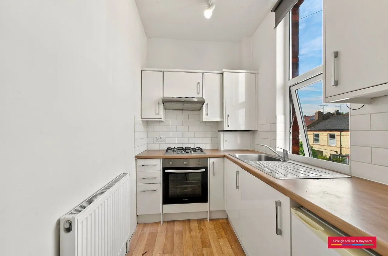 Holly Park Road, London, N11, photo 3