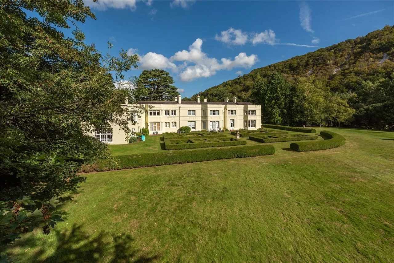 London Road, Dorking, RH5, photo 17