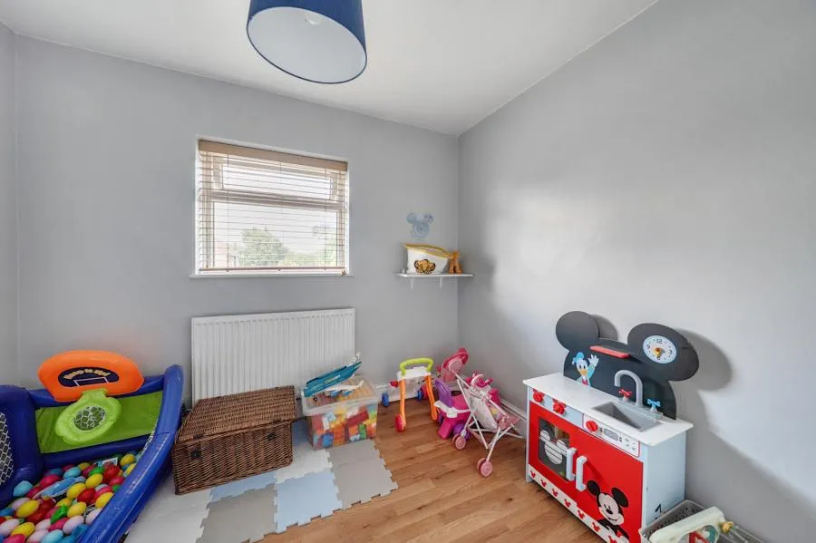 Western Avenue, Egham, TW20, photo 5