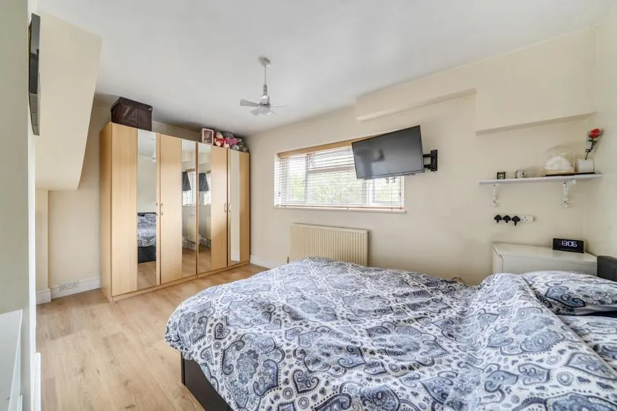Western Avenue, Egham, TW20, photo 8