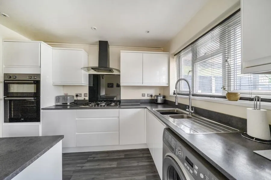 Western Avenue, Egham, TW20, photo 4